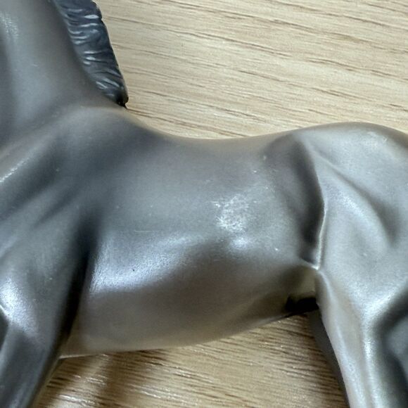 Breyer Foal Figurines Lot of 2 #62033 Liver Chestnut and Prancing Gray Foal Play - Picture 9 of 11